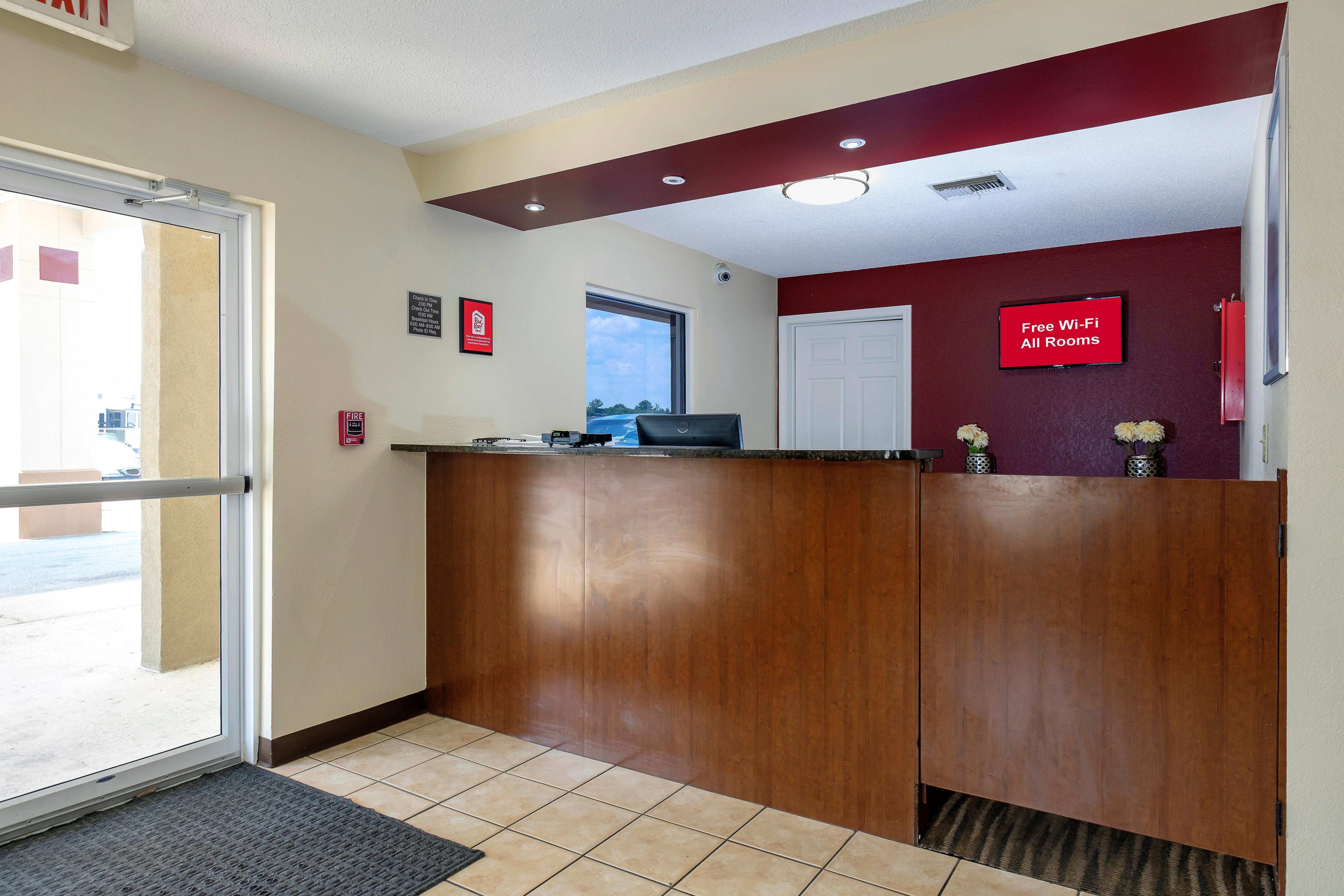 Red Roof Inn Defuniak Springs Exterior photo