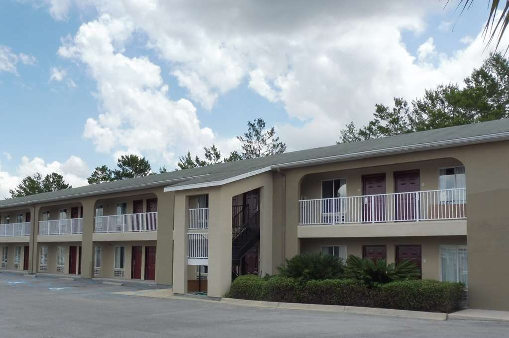 Red Roof Inn Defuniak Springs Exterior photo